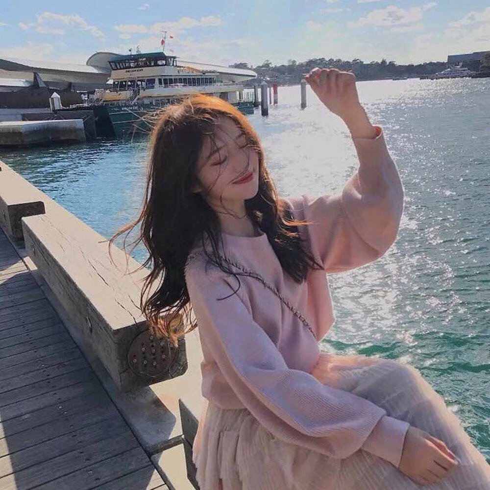 笼里的女人